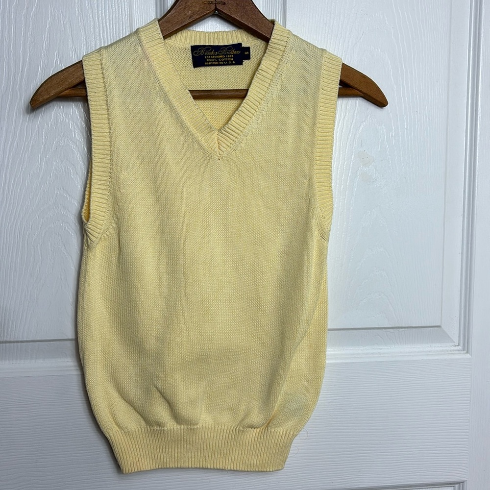 BROOKS BROTHERS yellow sweater vest Kids size Small 100% cotton knitted in USA